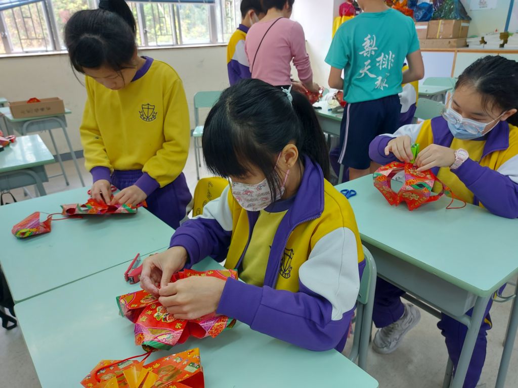 2024-02-01  [家教會及五六年班新年掛飾 工作坊] 19/28