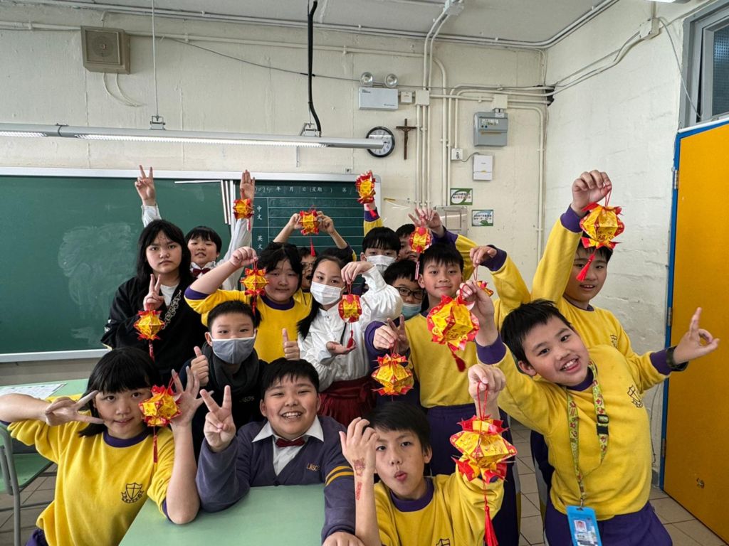 2024-02-01  [家教會及五六年班新年掛飾 工作坊] 27/28