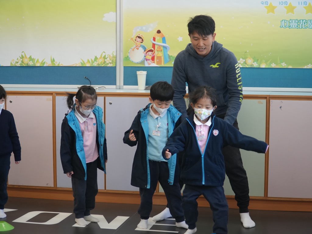 2024-11-28  [幼稚園訪校活動 - 英語動感體驗日] 2/12