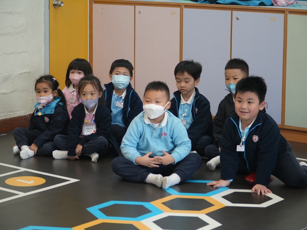 2024-11-28  [幼稚園訪校活動 - 英語動感體驗日] 8/12