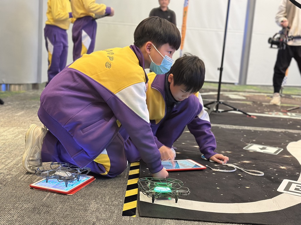 2024-12-15  [全港學界無人機挑戰賽2025] 4/8