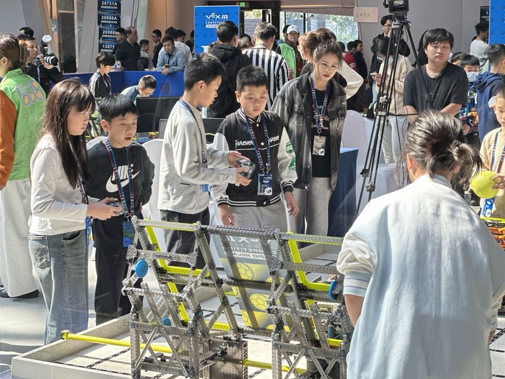2025-01-18  [2024 第十七屆VEX 亞洲機器人錦標賽簽名賽] 10/25