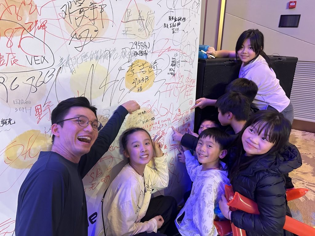 2025-01-18  [2024 第十七屆VEX 亞洲機器人錦標賽簽名賽] 25/25